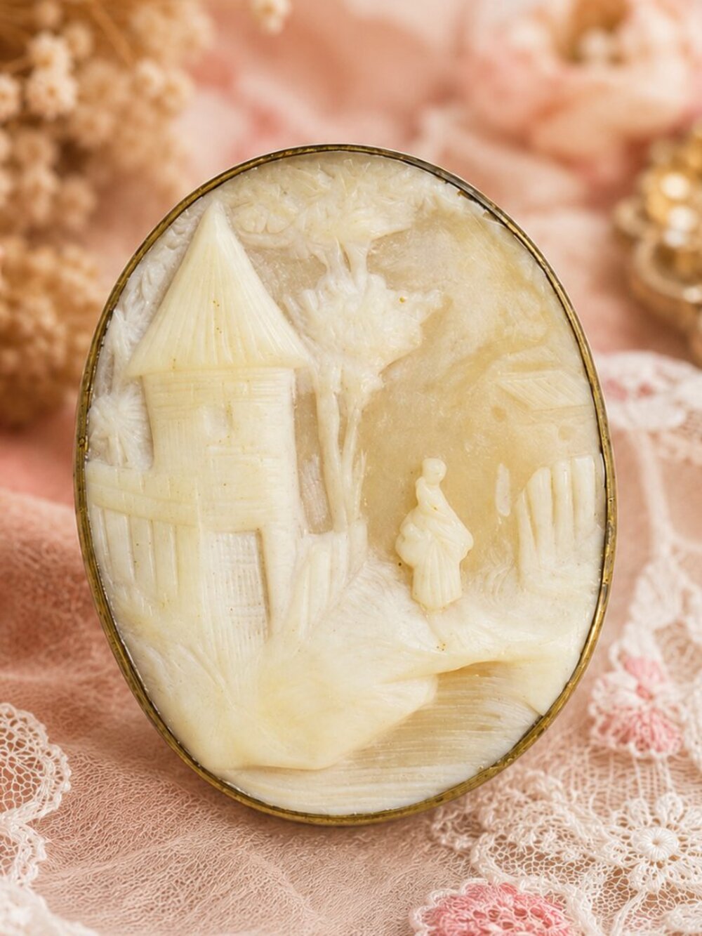 ANTIQUE Carved Shell Cameo Brooch~1900s Edwardian Art Nouveau Scenic Cameo